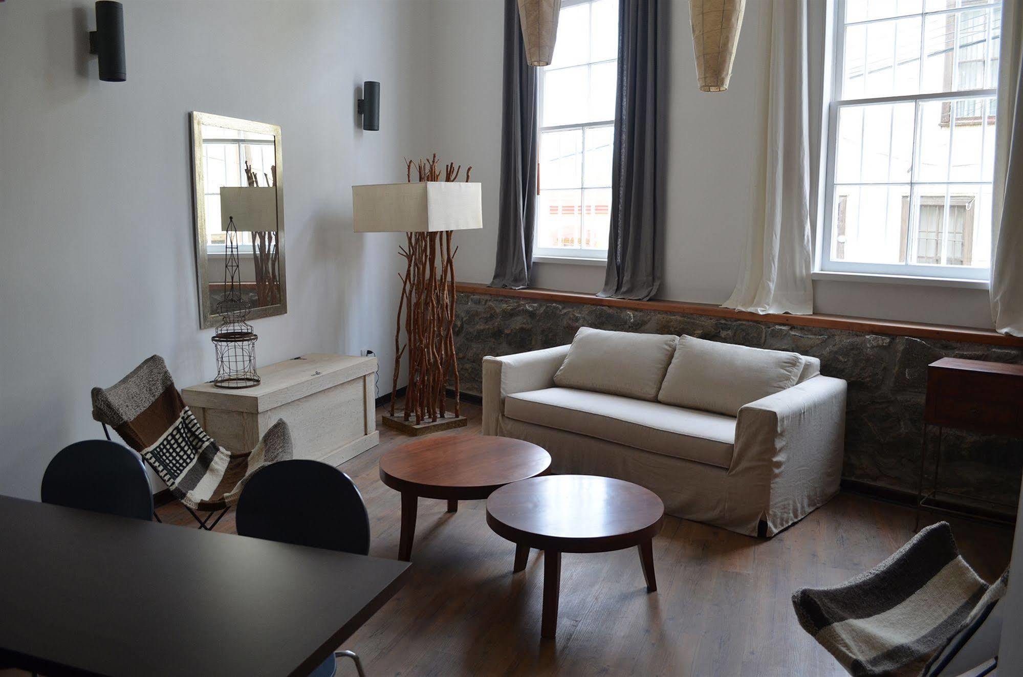 Hotel Casa Galos & Lofts